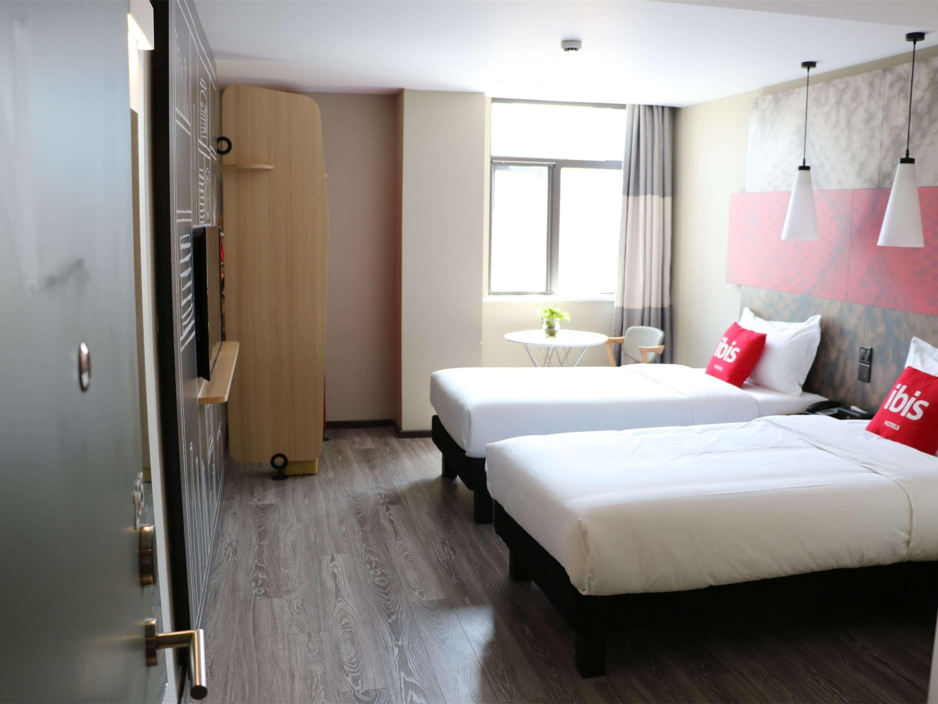 Ibis Shanghai North The Bund Zhoujiazui Road Zewnętrze zdjęcie