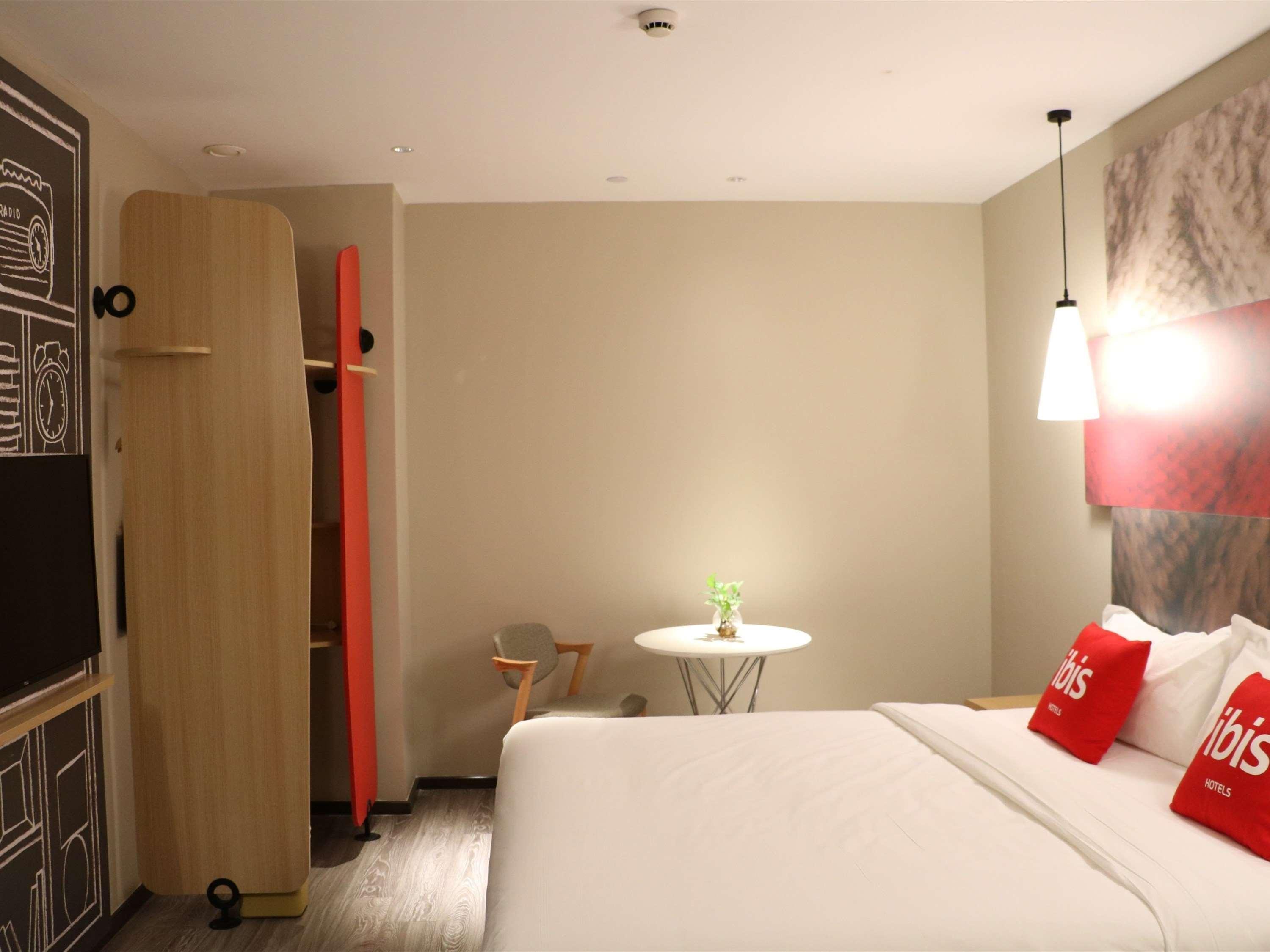 Ibis Shanghai North The Bund Zhoujiazui Road Zewnętrze zdjęcie