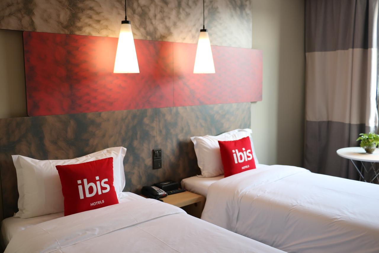 Ibis Shanghai North The Bund Zhoujiazui Road Zewnętrze zdjęcie
