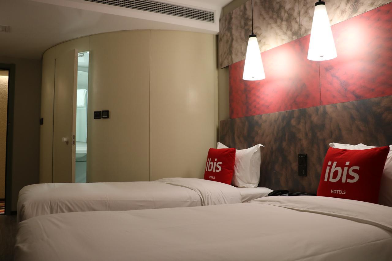 Ibis Shanghai North The Bund Zhoujiazui Road Zewnętrze zdjęcie