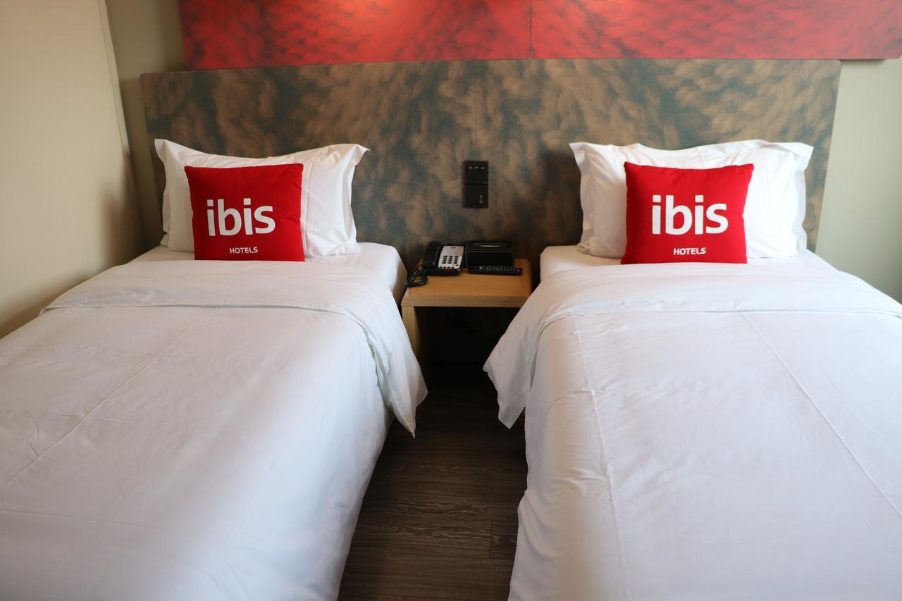 Ibis Shanghai North The Bund Zhoujiazui Road Zewnętrze zdjęcie