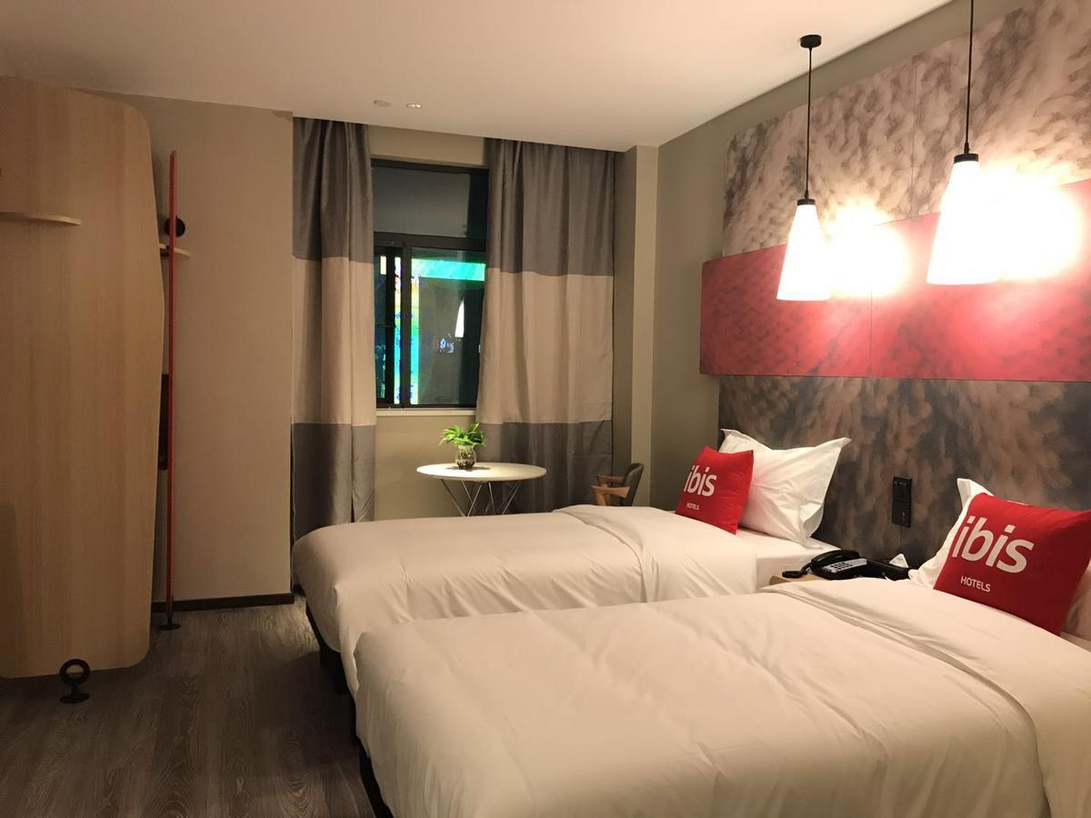 Ibis Shanghai North The Bund Zhoujiazui Road Zewnętrze zdjęcie